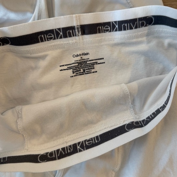 Calvin Klein Boxer Briefs (3 pairs) - Picture 5 of 7